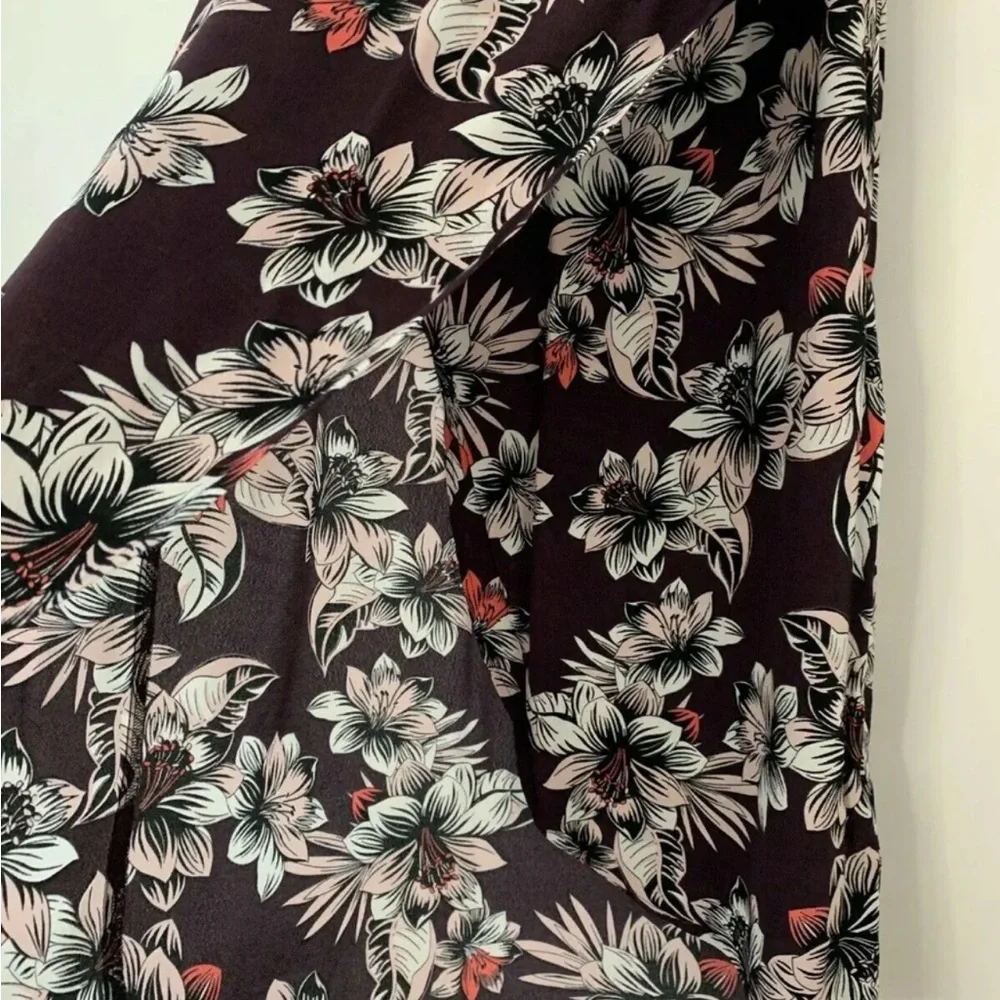 M&S Sustainable Viscose Grape Mix Floral Size 8 Faux Wrap Midi Skirt - Picture 2 of 4